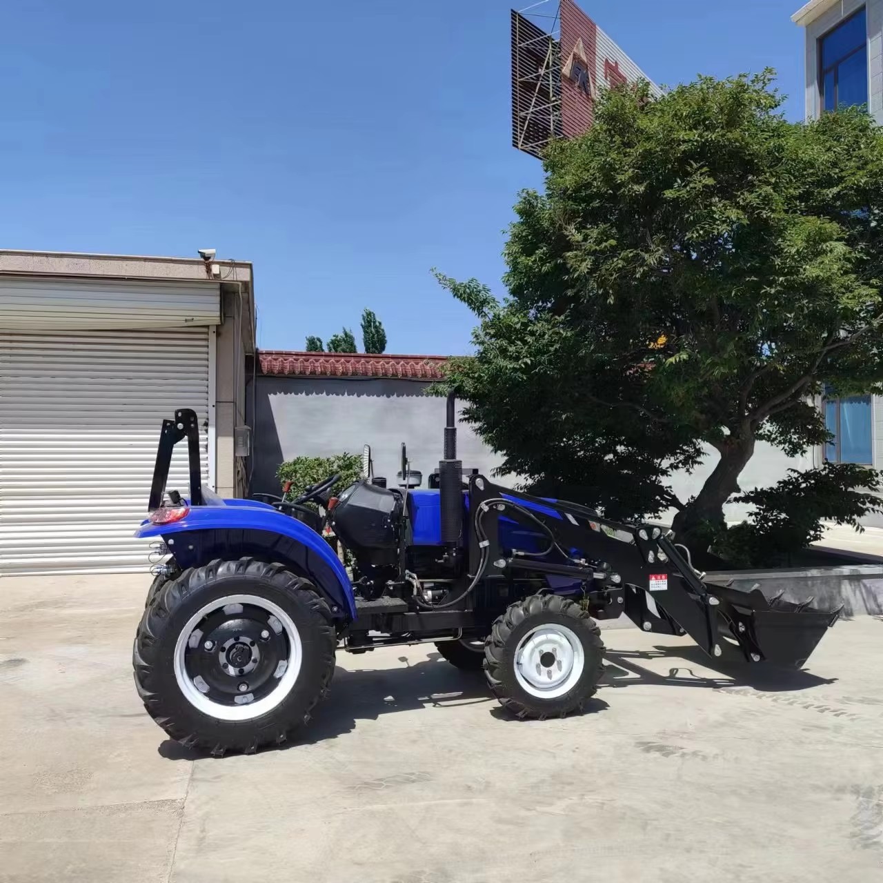 Mini tractor con cargador fron - Tractor Backhoe reseña y precio
