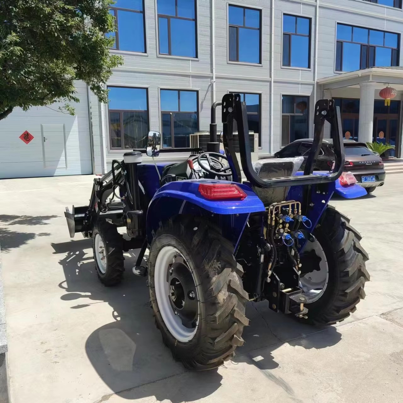 Mini tractor con cargador fron - Tractor Backhoe reseña y precio